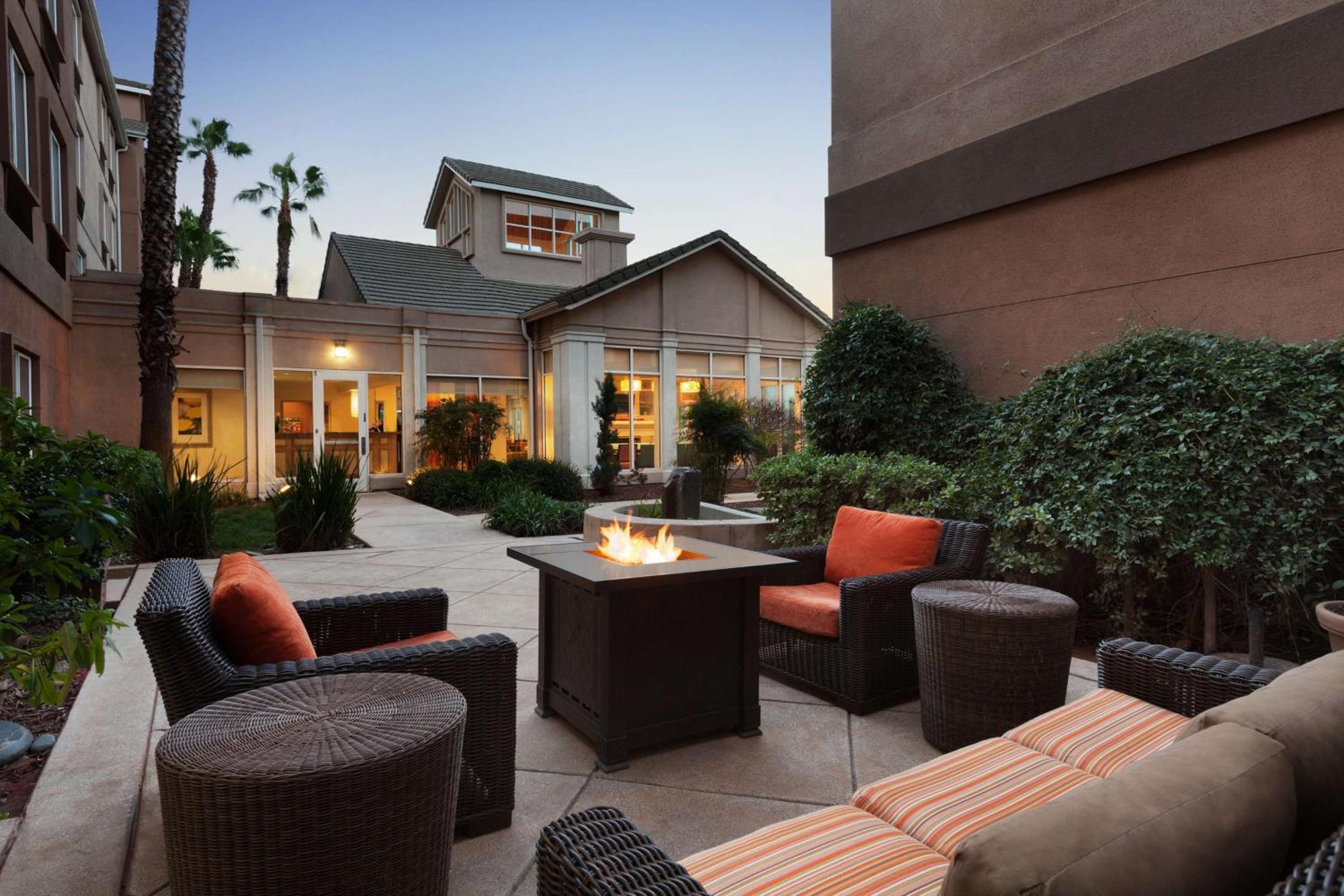 Hilton Garden Inn San Jose/Milpitas Ngoại thất bức ảnh